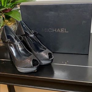 Michael Shannon Adelia black heels
